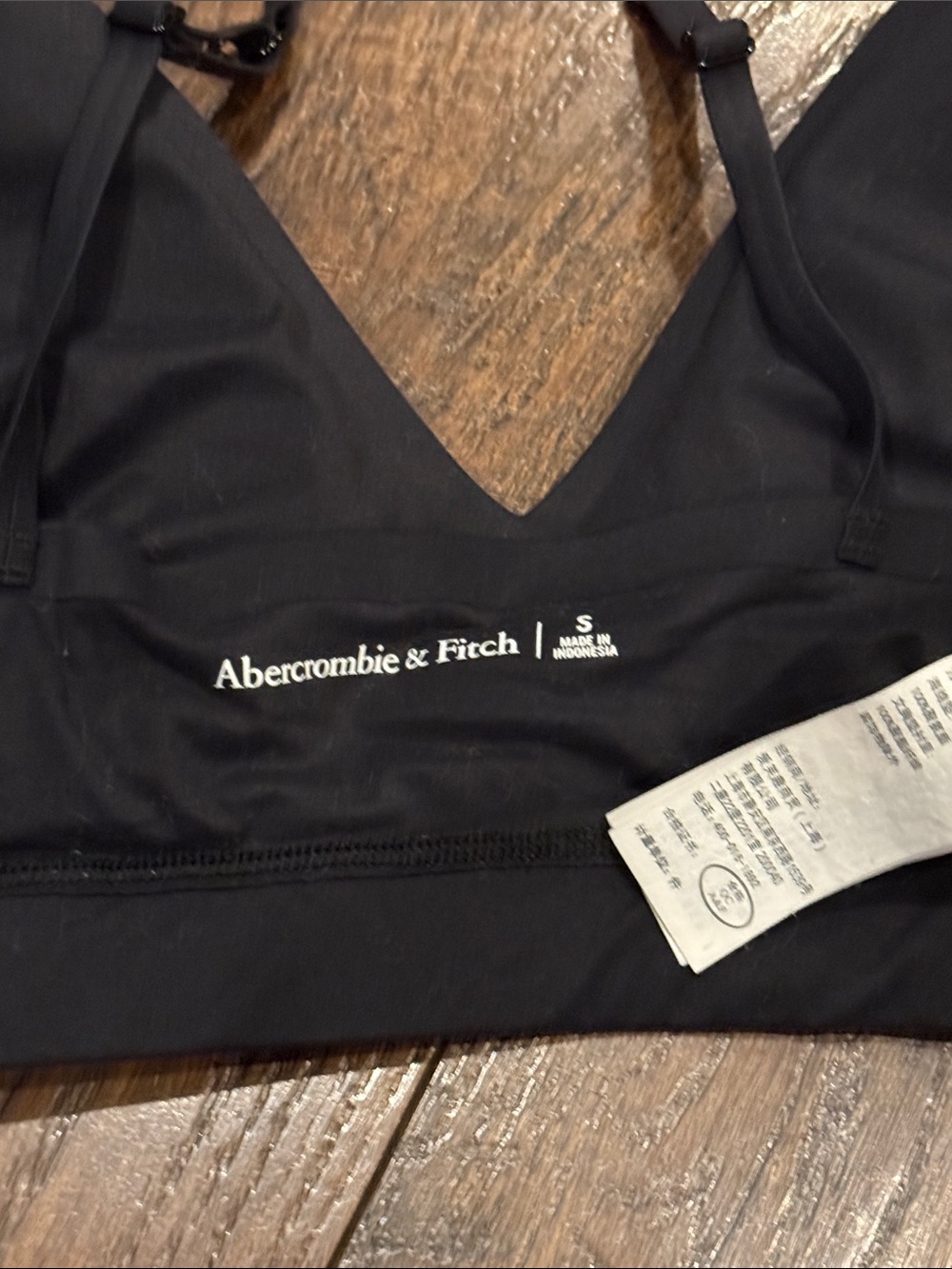 Abercrombie & Fitch Black Wireless Bralette - Picture 3 of 4